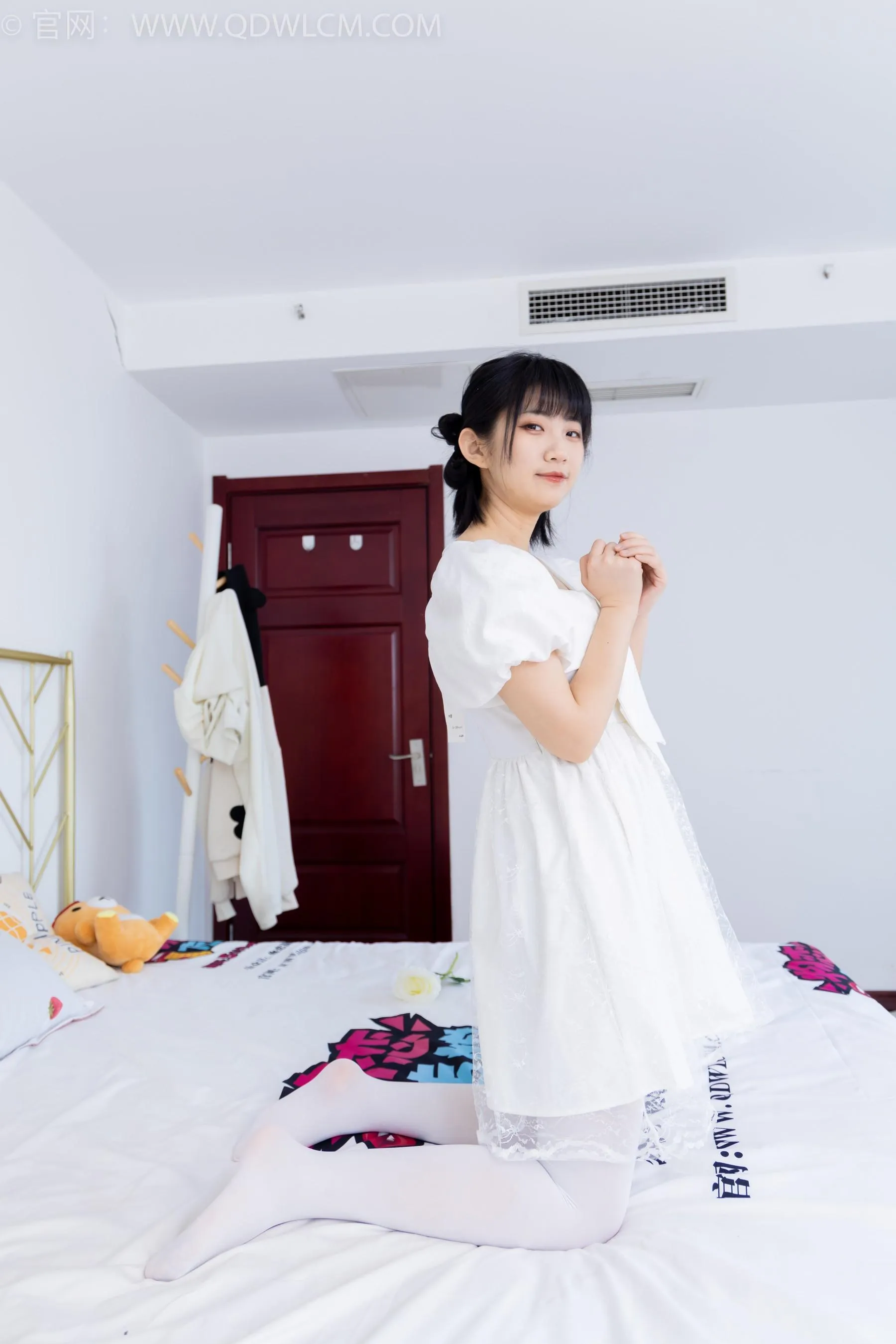 物恋传媒 NO.1581 暗月-纯白茉莉 [151P]插图1